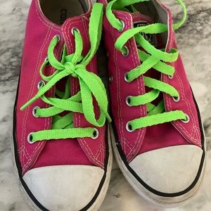 Girls pink converse